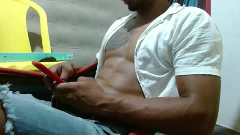 fernandez_latinblack online show from February 27, 1:49 pm