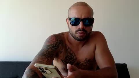 Snapshot of ferpaisa2024 chatting on December 2, 6:54 pm insta ferxx1210 Fercho online show from December 2, 6:54 pm