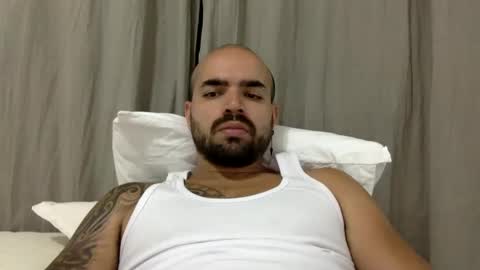 Snapshot of ferpaisa2024 chatting on December 10, 2:05 am insta ferxx1210 Fercho online show from December 10, 2:05 am