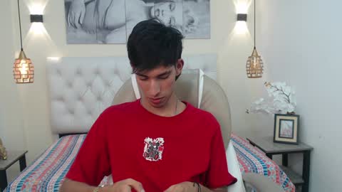 FER PHOENIX online show from February 3, 3:09 am