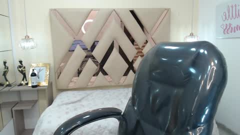 FER PHOENIX online show from February 7, 9:05 am