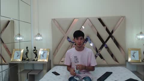 FER PHOENIX online show from February 8, 11:01 am