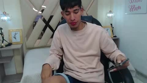 FER PHOENIX online show from March 8, 3:39 am