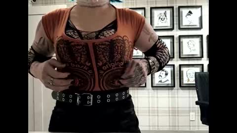 Snapshot of ferricslut chatting on February 12, 9:48 am Selenaironside online show from February 12, 9:48 am