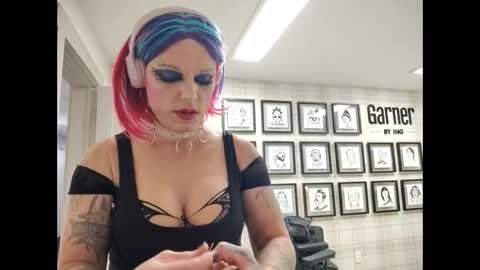 Snapshot of ferricslut chatting on February 13, 10:00 am Selenaironside online show from February 13, 10:00 am