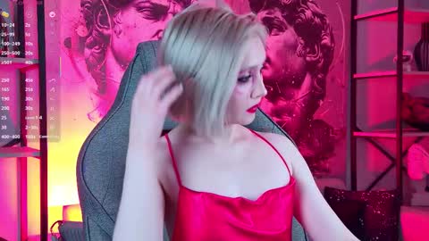 Rey online show from February 13, 7:10 pm