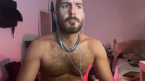 Snapshot of ffithungsucker chatting on July 21, 1:19 am Hung Spanish online show from July 21, 1:19 am
