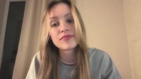 Lisa online show from February 18, 12:06 pm