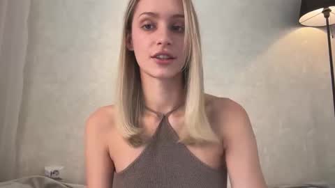 Lisa online show from October 18, 7:20 am