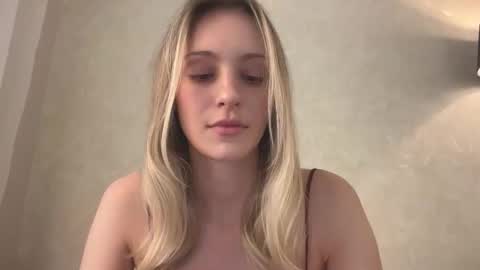 Lisa online show from November 16, 6:52 am