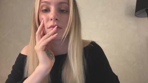 Lisa online show from November 26, 7:31 am