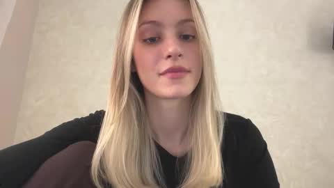 Lisa online show from December 5, 7:06 am