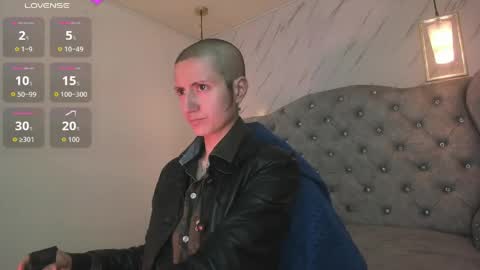   online show from March 26, 12:22 pm