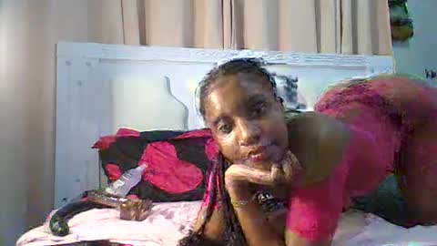 Snapshot of fierycaramel chatting on June 11, 6:39 pm fierycaramel online show from June 11, 6:39 pm