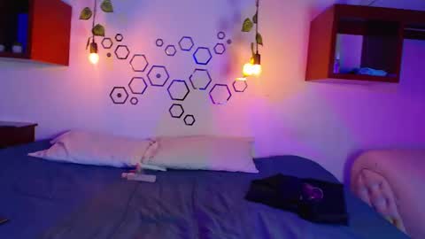 fieryduox online show from November 24, 2:00 am