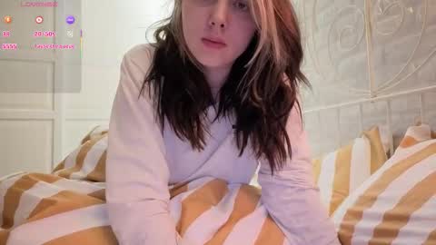 Snapshot of fieryfeline chatting on February 13, 3:13 am Filla online show from February 13, 3:13 am