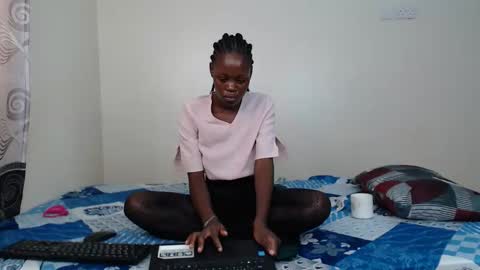 fierylola online show from January 13, 7:46 am