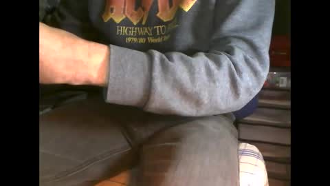 fifi010203 online show from December 9, 12:51 pm