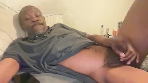 Snapshot of fifi772421 chatting on March 22, 10:18 am bihungdaddyinthebayarea online show from March 22, 10:18 am