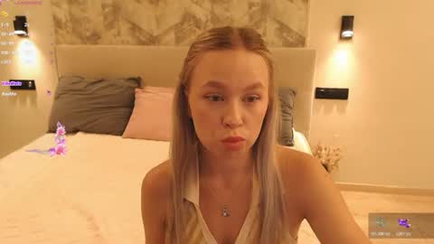 Snapshot of fifulivik chatting on July 19, 4:38 am fifulivik online show from July 19, 4:38 am