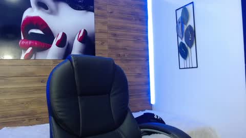 Snapshot of filipdaviex chatting on December 15, 1:11 pm Filip David online show from December 15, 1:11 pm