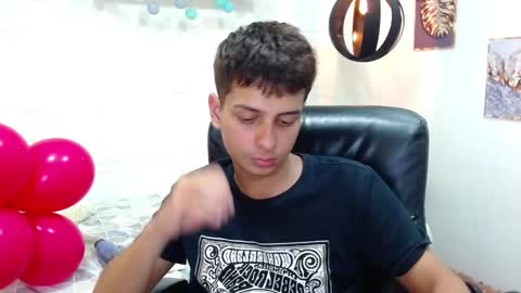 Snapshot of filipdaviex chatting on February 16, 6:32 pm Filip David online show from February 16, 6:32 pm