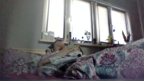 filipek757 online show from April 18, 12:53 pm