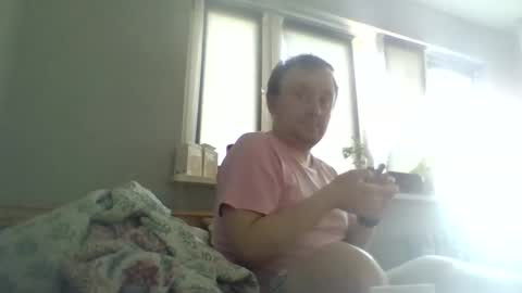 Snapshot of filipek757 chatting on May 5, 9:39 am filipek757 online show from May 5, 9:39 am