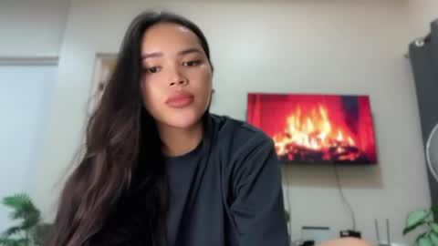 Sandy online show from April 14, 2:56 pm