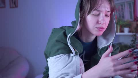 Snapshot of filipinaadams chatting on December 6, 8:15 am cap and Lana online show from December 6, 8:15 am