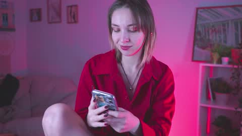 Snapshot of filipinaadams chatting on December 11, 8:15 am cap and Lana online show from December 11, 8:15 am