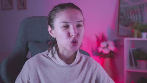 Snapshot of filipinaadams chatting on December 14, 8:56 am cap and Lana online show from December 14, 8:56 am