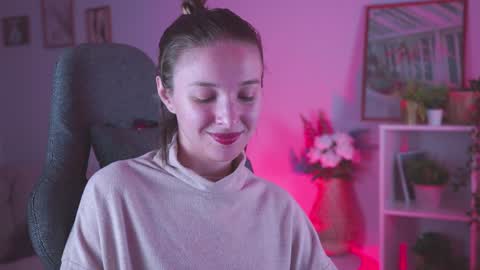 Snapshot of filipinaadams chatting on December 14, 12:01 pm cap and Lana online show from December 14, 12:01 pm