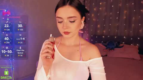 LEEN online show from October 27, 9:52 pm