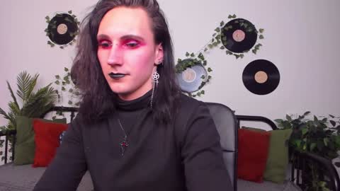 Honey Ill be waiting for you Tue Wed Thu Fri Sat Sun 10am-5pm online show from January 19, 4:14 pm