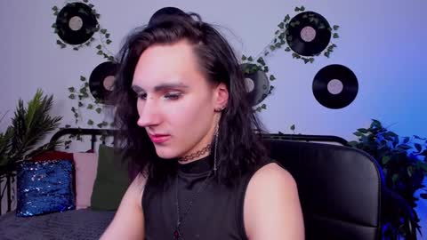 Honey Ill be waiting for you Tue Wed Thu Fri Sat Sun 10am-5pm online show from January 22, 4:23 pm