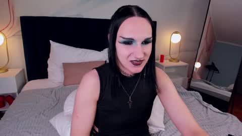 Honey Ill be waiting for you Tue Wed Thu Fri Sat Sun 10am-5pm online show from March 11, 6:10 am