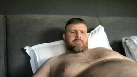 Snapshot of fin_dom_bear chatting on May 25, 2:23 pm fin bear dom online show from May 25, 2:23 pm
