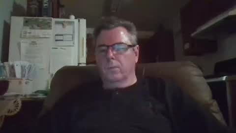 Snapshot of finderfiner chatting on December 23, 7:17 am finderfiner online show from December 23, 7:17 am