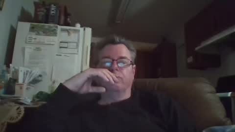 Snapshot of finderfiner chatting on February 22, 11:02 am finderfiner online show from February 22, 11:02 am