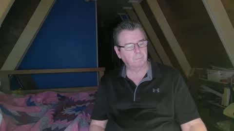 finderfiner online show from November 23, 10:48 am