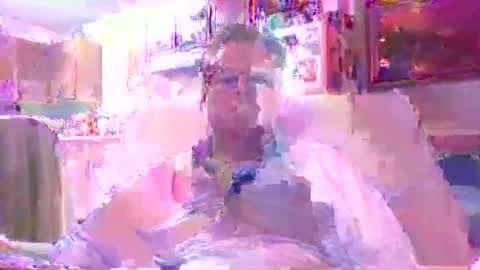 Snapshot of finderfiner chatting on June 8, 5:41 am finderfiner online show from June 8, 5:41 am