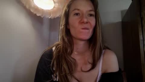 Snapshot of findomgoddessnatalia chatting on October 15, 8:20 pm Goddess Natalia Findom online show from October 15, 8:20 pm