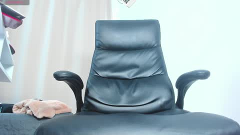 Snapshot of findomguyxxx chatting on September 10, 9:42 am FindomGuyXXX online show from September 10, 9:42 am