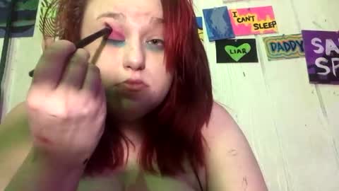 Snapshot of findommefoxi chatting on December 16, 4:34 am findommefoxi online show from December 16, 4:34 am