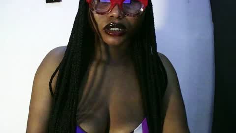 Snapshot of fine_juicyslut29 chatting on July 4, 6:25 pm helena online show from July 4, 6:25 pm