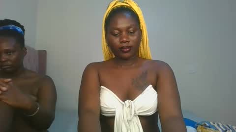 Snapshot of fine_melanie chatting on January 17, 12:37 am melanie online show from January 17, 12:37 am