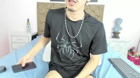 finn_jackson online show from April 27, 10:52 pm