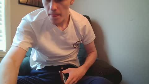 Snapshot of finnabun33 chatting on May 16, 9:13 pm Jake I am Bicurious online show from May 16, 9:13 pm