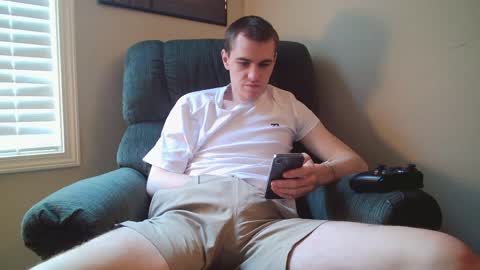Snapshot of finnabun33 chatting on June 8, 5:35 pm Jake I am Bicurious online show from June 8, 5:35 pm